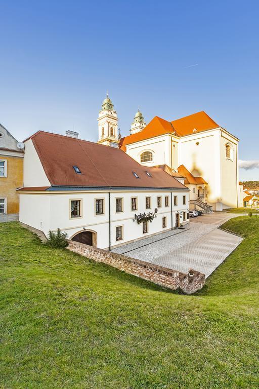Hotel Salety Вальтице Экстерьер фото