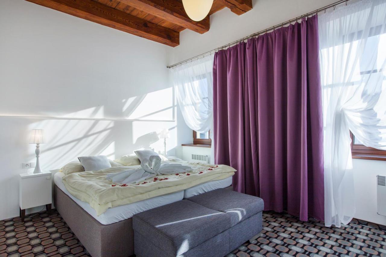 Hotel Salety Вальтице Экстерьер фото